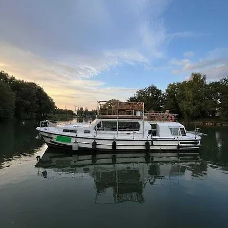 Bateau Nuit Sur La Marne Mery-Sur-Marne