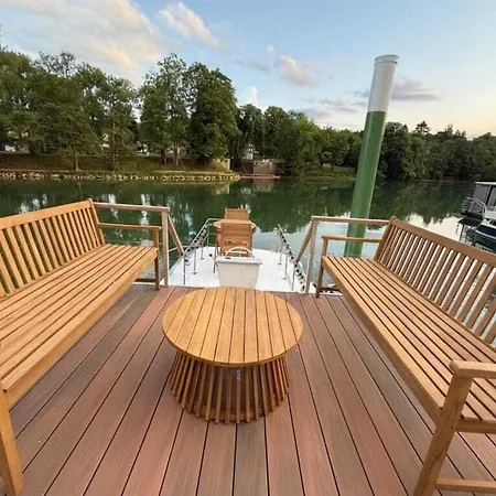 Bateau Nuit Sur La Marne Mery-Sur-Marne