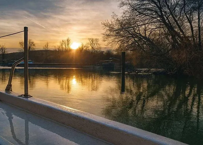 ספינת מלון Bateau Nuit Sur La Marne *